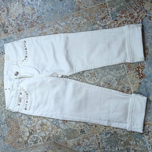 Jeans - Picture 3 of 5